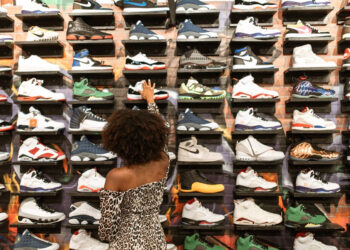 The Best Sneaker Buying Checklist