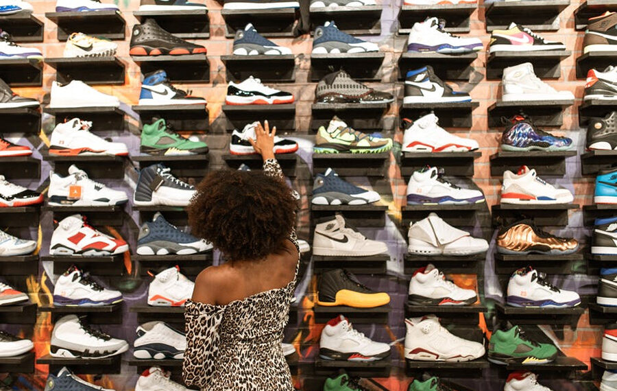 The Best Sneaker Buying Checklist