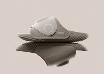 Nike Air Zoom Hyperslide A Slide That Heats and Buzzes Your Feet kicksandbeaters